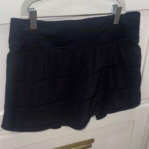 Lululemon Pace Revival Mid-Rise Skirt - size 6 black, like new! Worn once